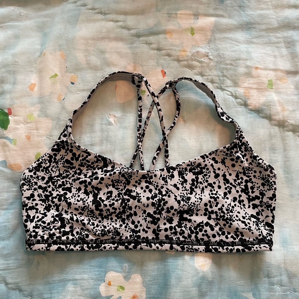 Lululemon Energy Strappy Back Sports Bra